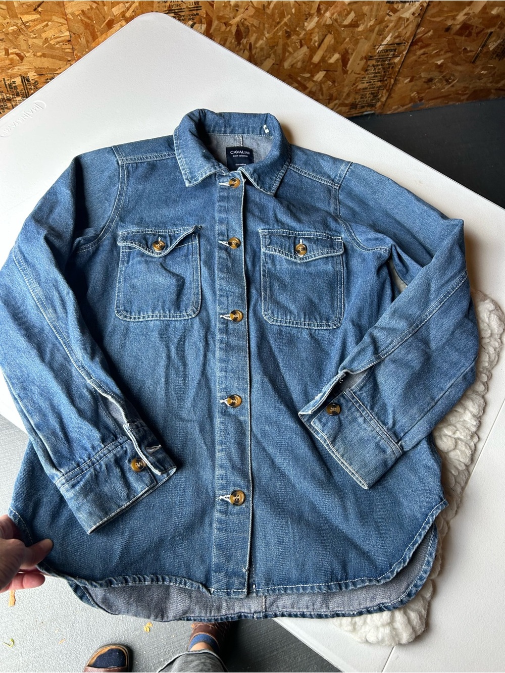 Cavalini Classic Blue Denim Button-Up Jacket shirt .